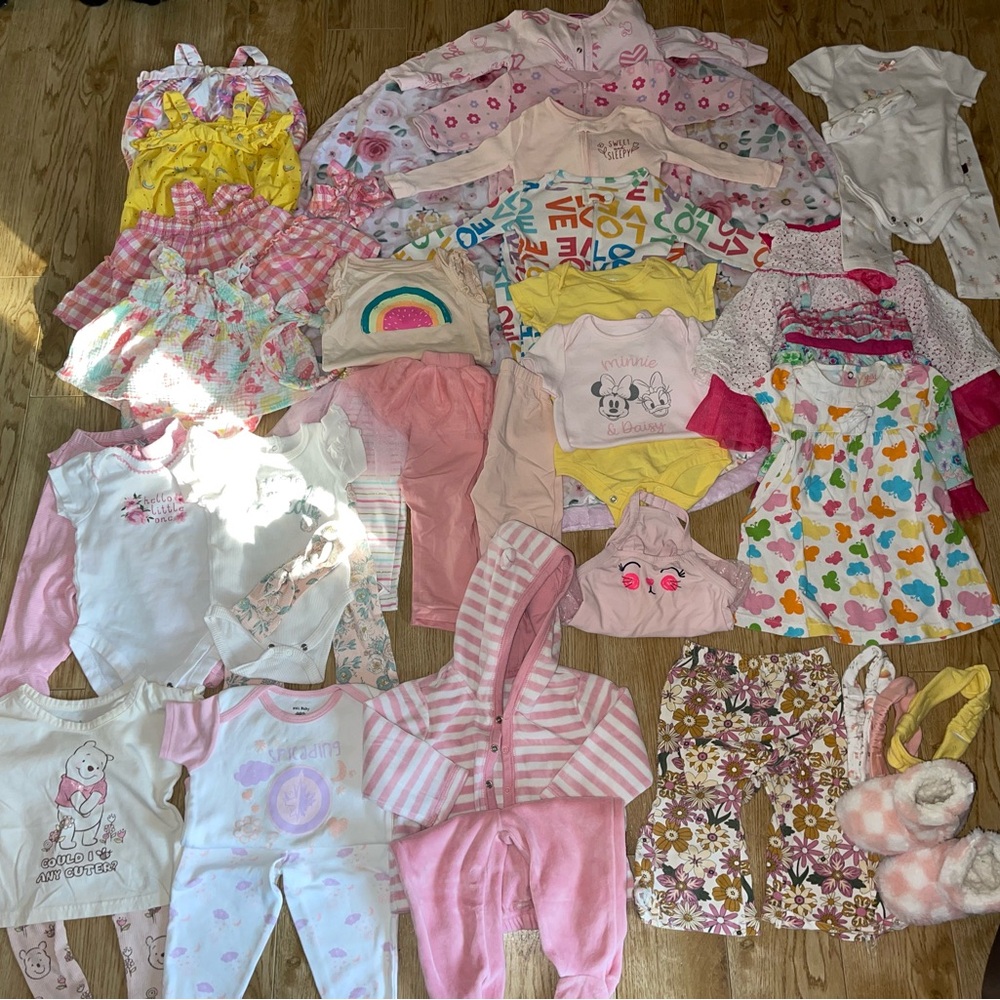 ❌SOLD❌ 6-9m Baby Clothing Bundle